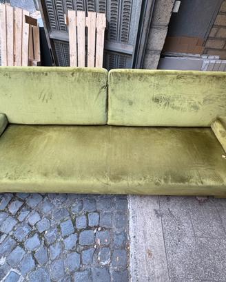Divano velluto verde 3 posti