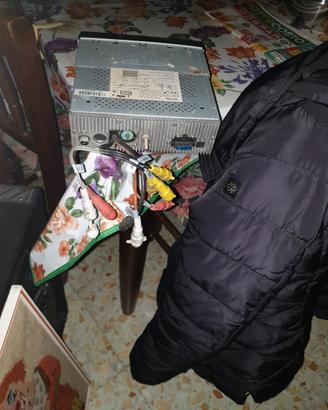 STERIO 1 TIN  DVD MP3 MICRO CARD CD