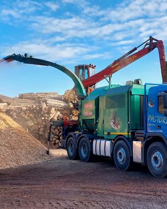 Cippatore jenz 1000 volvo fm 440