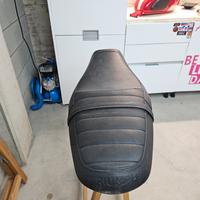 sella Triumph street twin o scrambler