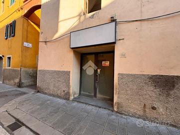 MAGAZZINO A MONTEVARCHI