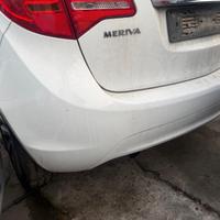 Paraurti posteriore Opel Meriva B anno 2010