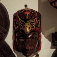 maschere in legno decorativo 