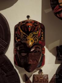 maschere in legno decorativo 
