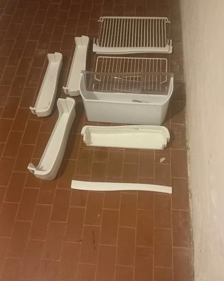 Ricambi frigorifero indesit RA24