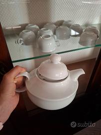 Set Teiera+ dodici tazze+piattini