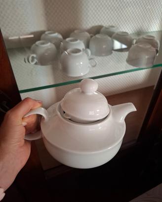 Set Teiera+ dodici tazze+piattini