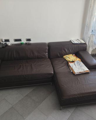divano con chaise longue