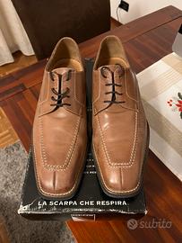 Scarpa in pelle Geox