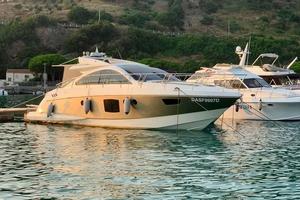 ASTONDOA 43 HT