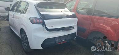 Peugeot 208 2025 portiera portellone ponte Ricambi