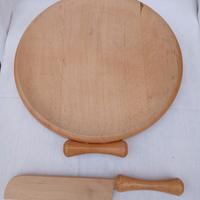 TAGLIERE E COLTELLO IN LEGNO