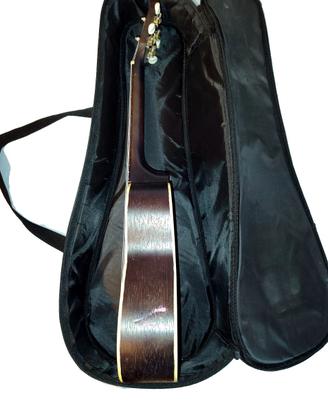 Ukulele concerto Lax UK-23 MBK con custodia imbott