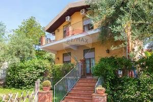 Villa singola - Tremestieri Etneo