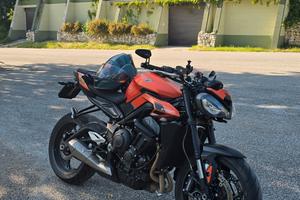 Triumph Street Triple R 765