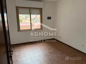 Ufficio 3 stanze, 1° piano