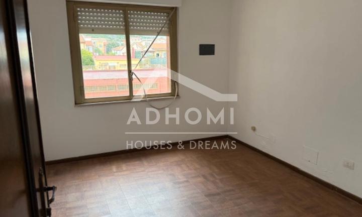 Ufficio 3 stanze, 1° piano