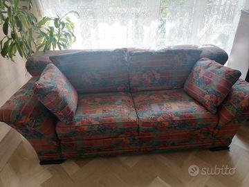 Due Divani da tre posti 