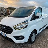 Ford CUSTOM Furgone di serie Passo Lungo