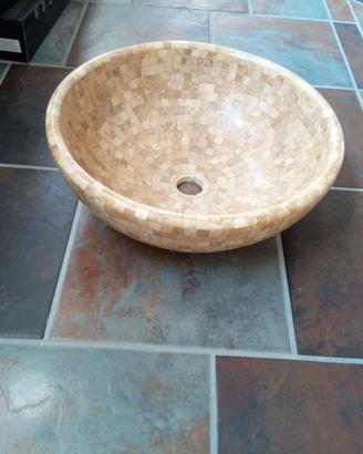 Lavabi rotondi in pietra