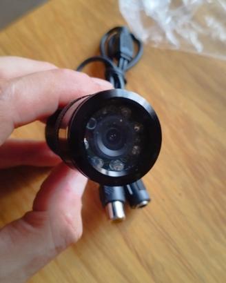 telecamera bullett con filettatura spioncino 