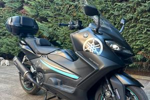 Tmax 560 impeccabile