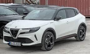 musata frontale e accessori ALFA ROMEO JUNIOR 2025