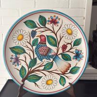 Piatti fatti e dipinti a mano