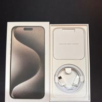 Perfetto iPhone 15 Pro Max 256 GB Batteria 100%