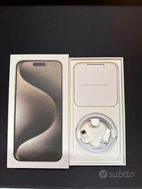 Perfetto iPhone 15 Pro Max 256 GB Batteria 100%