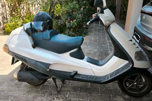 Piaggio Hexagon 180