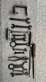 Lotto di chiavi/attrezzi officina