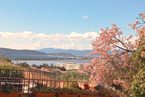 Via Tharros  villa trilivelli