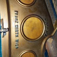 Pianoforte a coda marcaFRANZ WIRYH  modellon.n8 .1