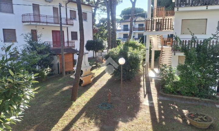 2 LOCALI A COMACCHIO