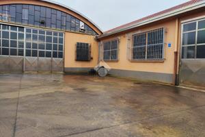 CAPANNONE A CARONNO PERTUSELLA