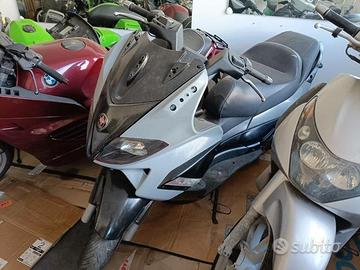 Ricambi completi per moto gilera nexus 125 2010