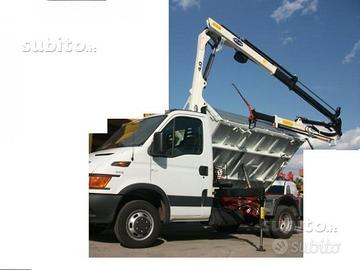 Gru per autocarro USATA 4.0 a 3 sfili idraulici