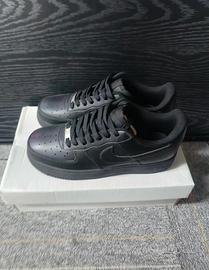 Nike Air Force 1 nere EU41