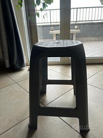 Sgabello  grigio