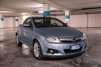 Opel Tigra TwinTop 1.4 First edition 2004