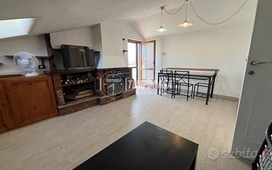 BILOCALE CON TERRAZZO