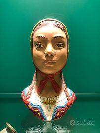 Testa in ceramica donna di desulo Claudio Pulli