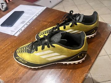 Sport scarpe e scarpini da calcio