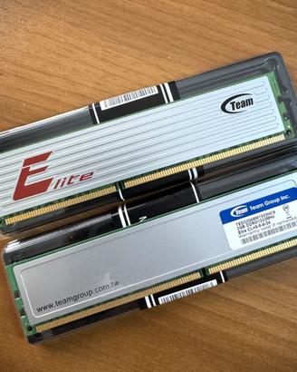 4GB di RAM DDR3 (2x2GB)