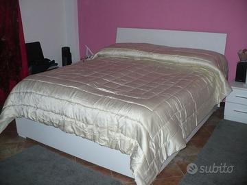 Copriletto matrimoniale in raso