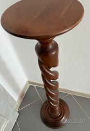 Piedistallo a colonna