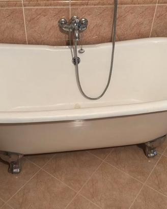 Vasca da bagno con piedini 156x71 stile classico