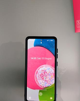 Samsung Galaxy 52s 5g con due cover e vetro