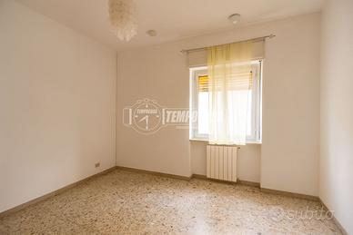 LUMINOSO TRILOCALE - VIA ROSSINI